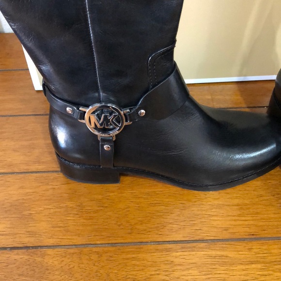 ❤️NEW❤️ Michael Michael Kors Boots - Picture 4 of 4